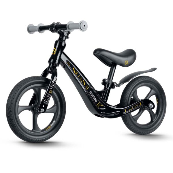 Bicicleta de echilibru pentru copii FUNNU, neagră | Ricokids îi ajută pe copii să își dezvolte încrederea în sine în timpul primelor plimbări, punând accent maxim pe siguranță și confort.